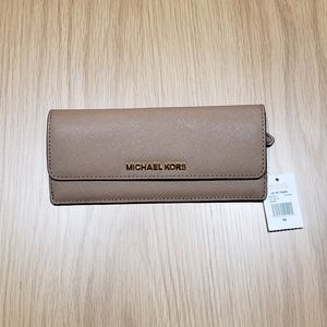 NWT Michael Kors Jet Set Travel Flat Wallet
